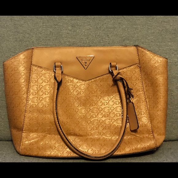 Guess Logo Embossed Carry-All - Picture 10 of 11